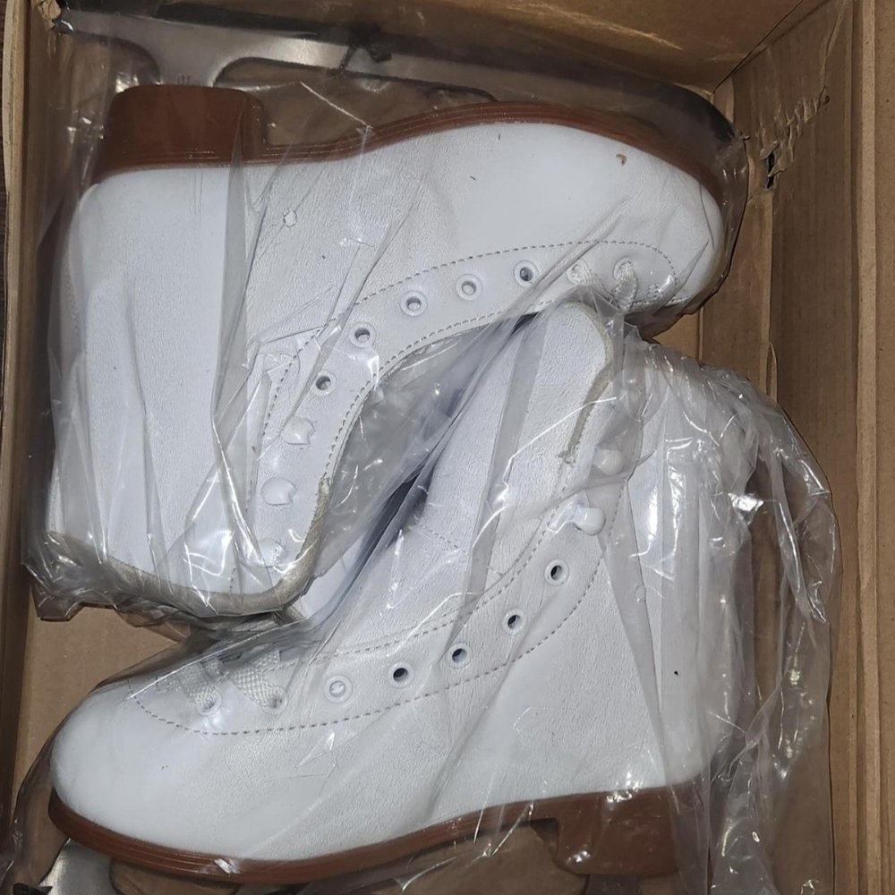 Kids White Figure Skates with Brown Soles Brand New